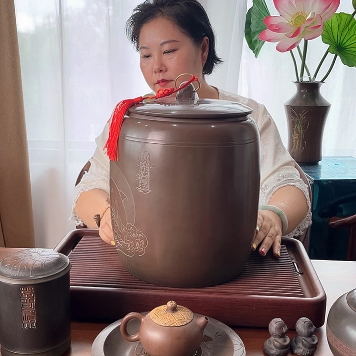 七斤装海豚罐茶叶罐捡漏