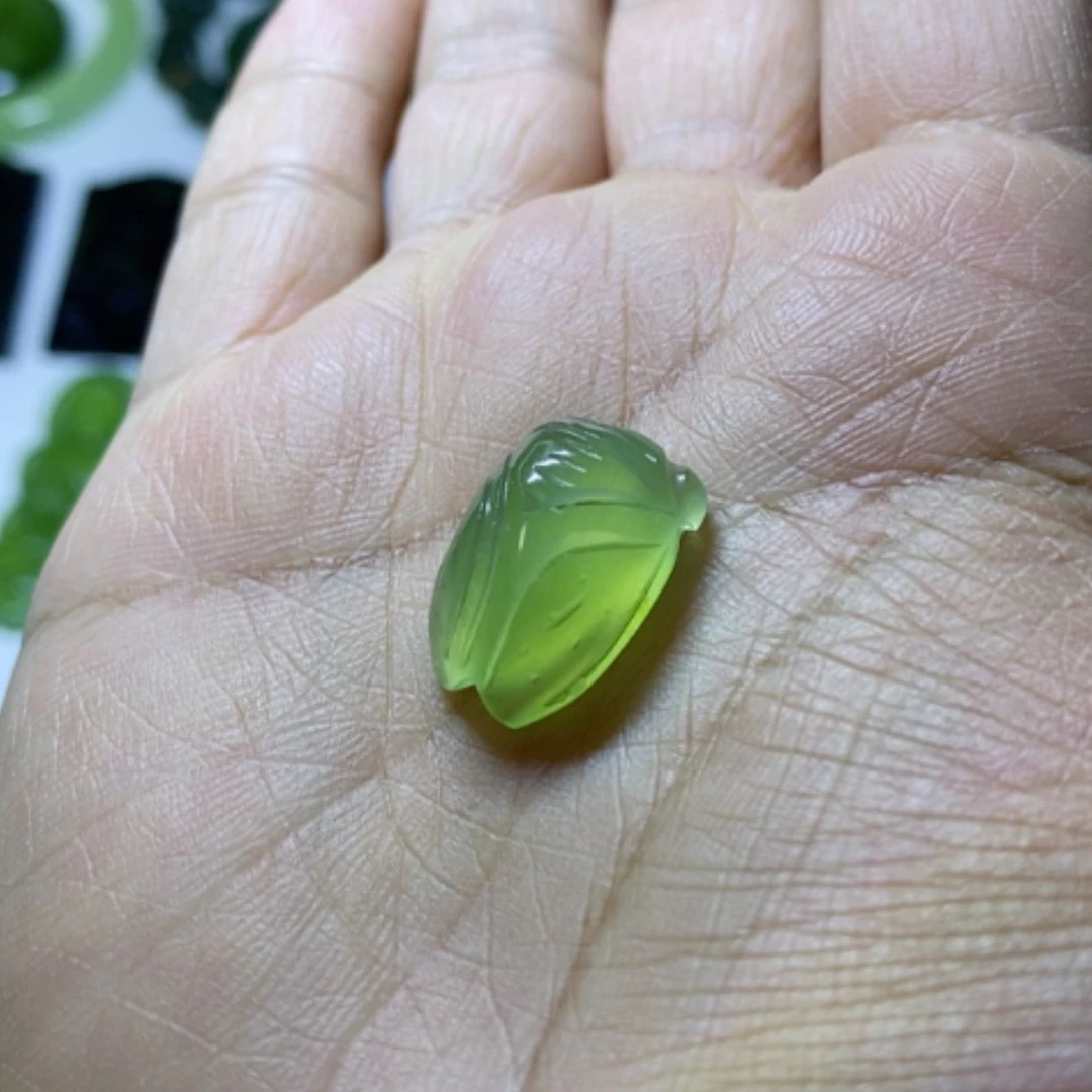 【闪购商品】未镶嵌蛇纹石玉颈饰