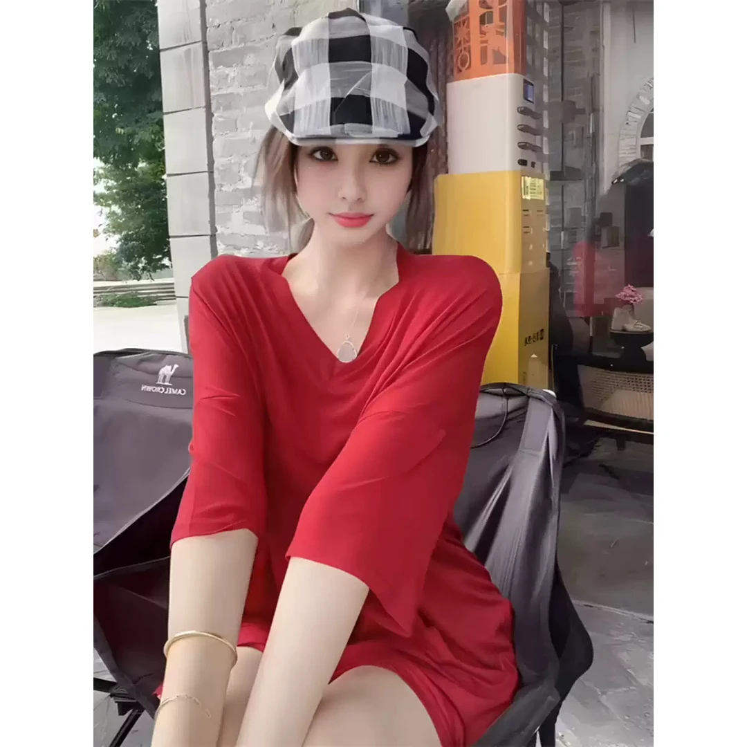 欧货宽松V领T恤2025新款红色慵懒风松弛感显瘦遮肉修身T恤时尚