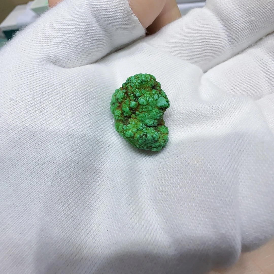 绿松石未镶嵌原矿绿松石