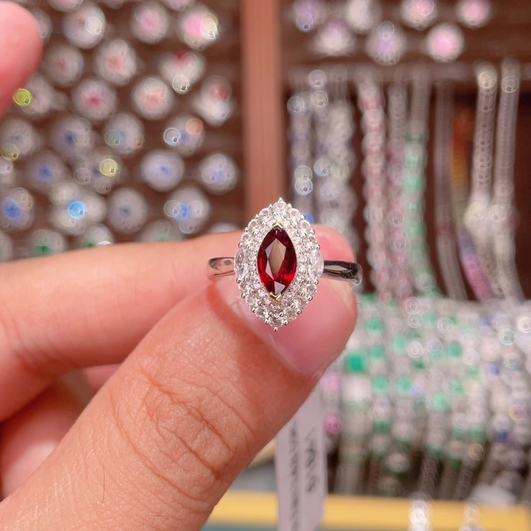 18K金镶嵌戒指红宝石0.75ct 无烧鸽血