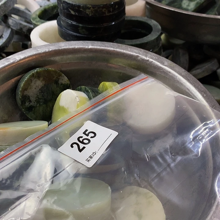 蛇纹石玉未镶嵌珠宝半成品鱼*z