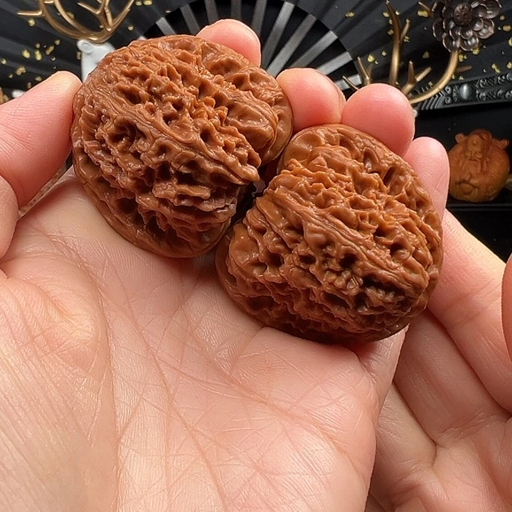 文玩核桃吊坠39三角南疆