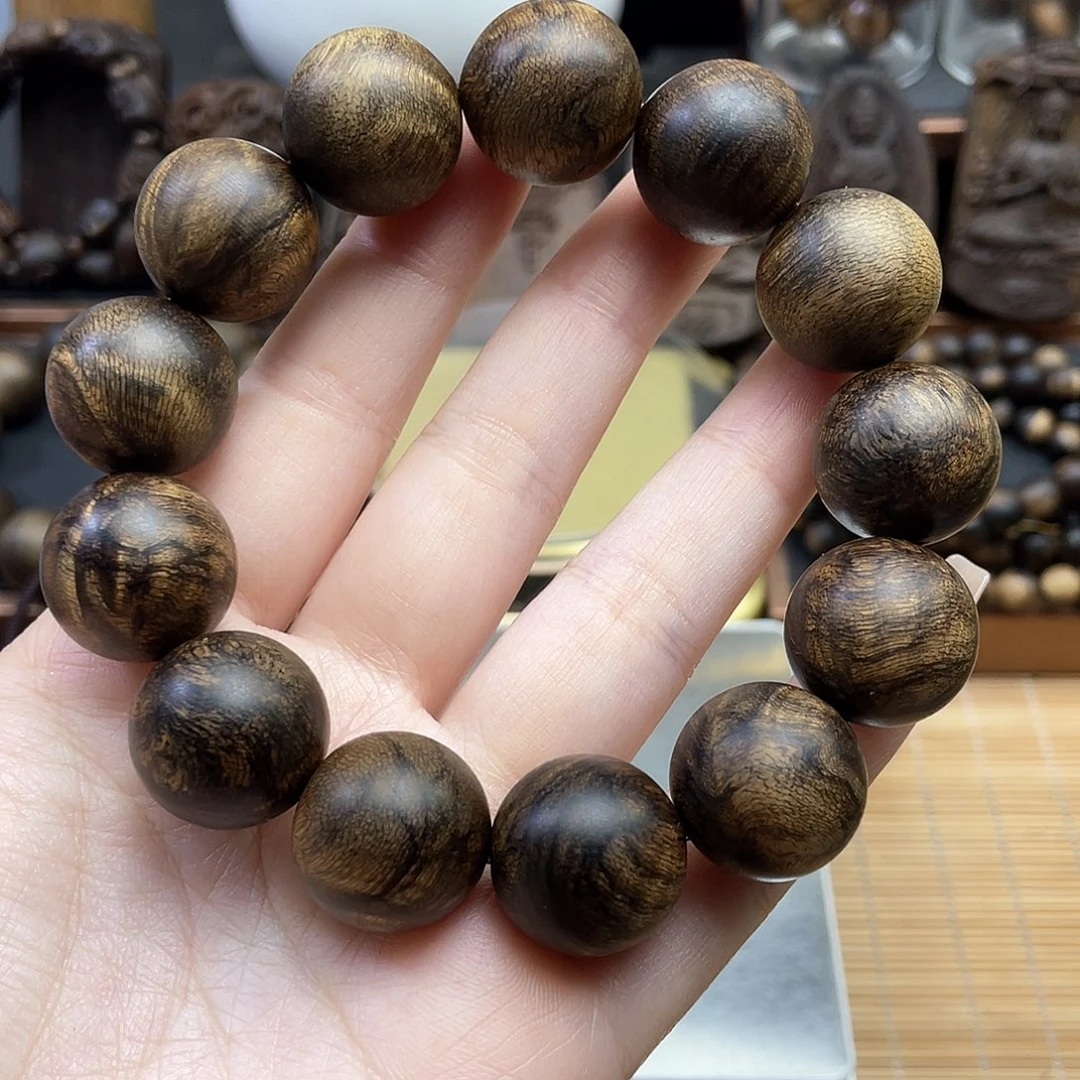 沉香手串温**雅达拉干沉香