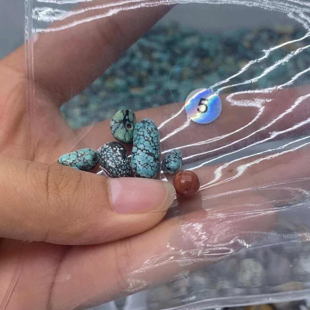 南红玛瑙未镶嵌珠宝奇石