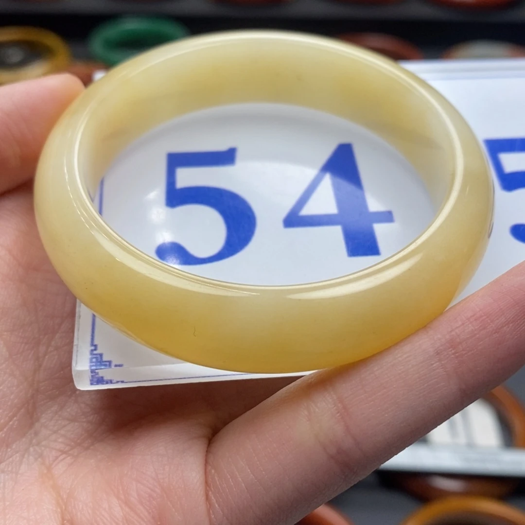 石英质玉（黄龙玉）手镯未镶嵌