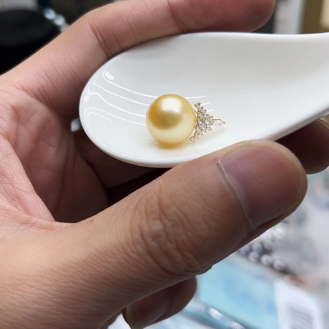 颈饰未镶嵌海水珍珠