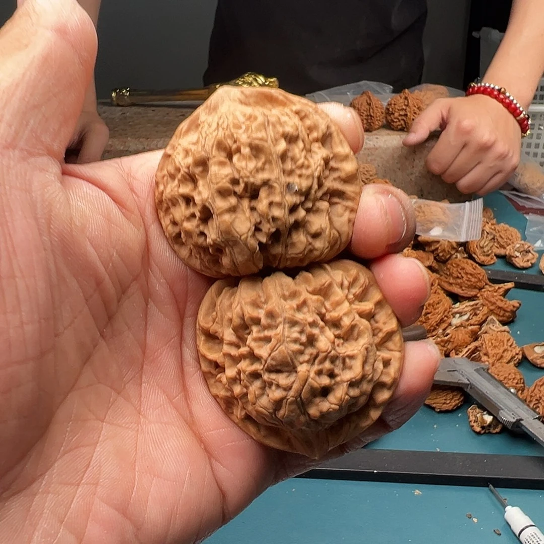 桃核吊坠全尺寸王勇官帽随机发