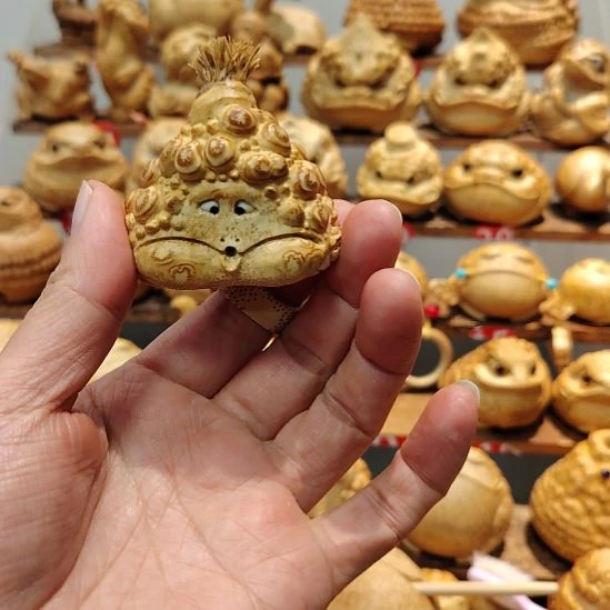 竹竹根雕三足金蟾一撮毛