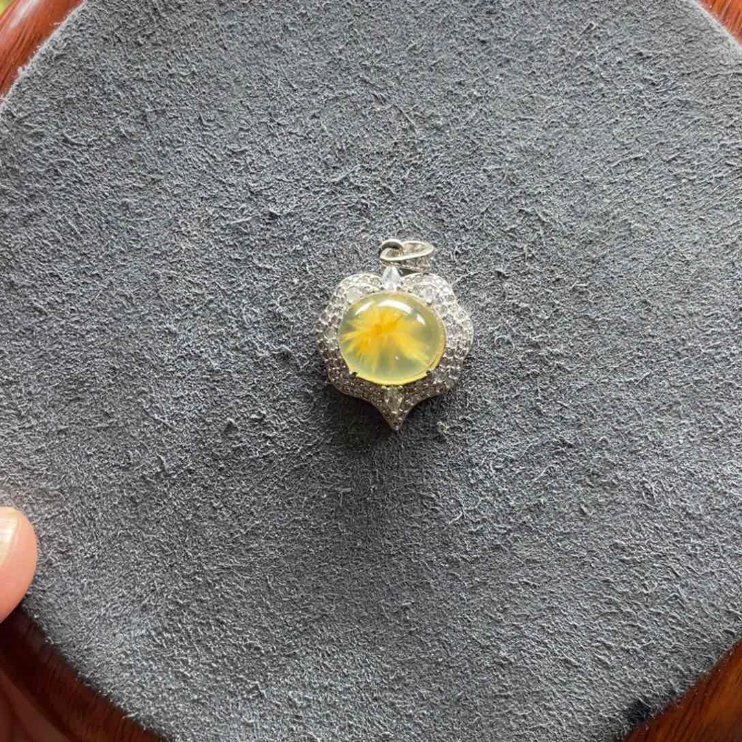 银S925镶嵌蛇纹石玉颈饰