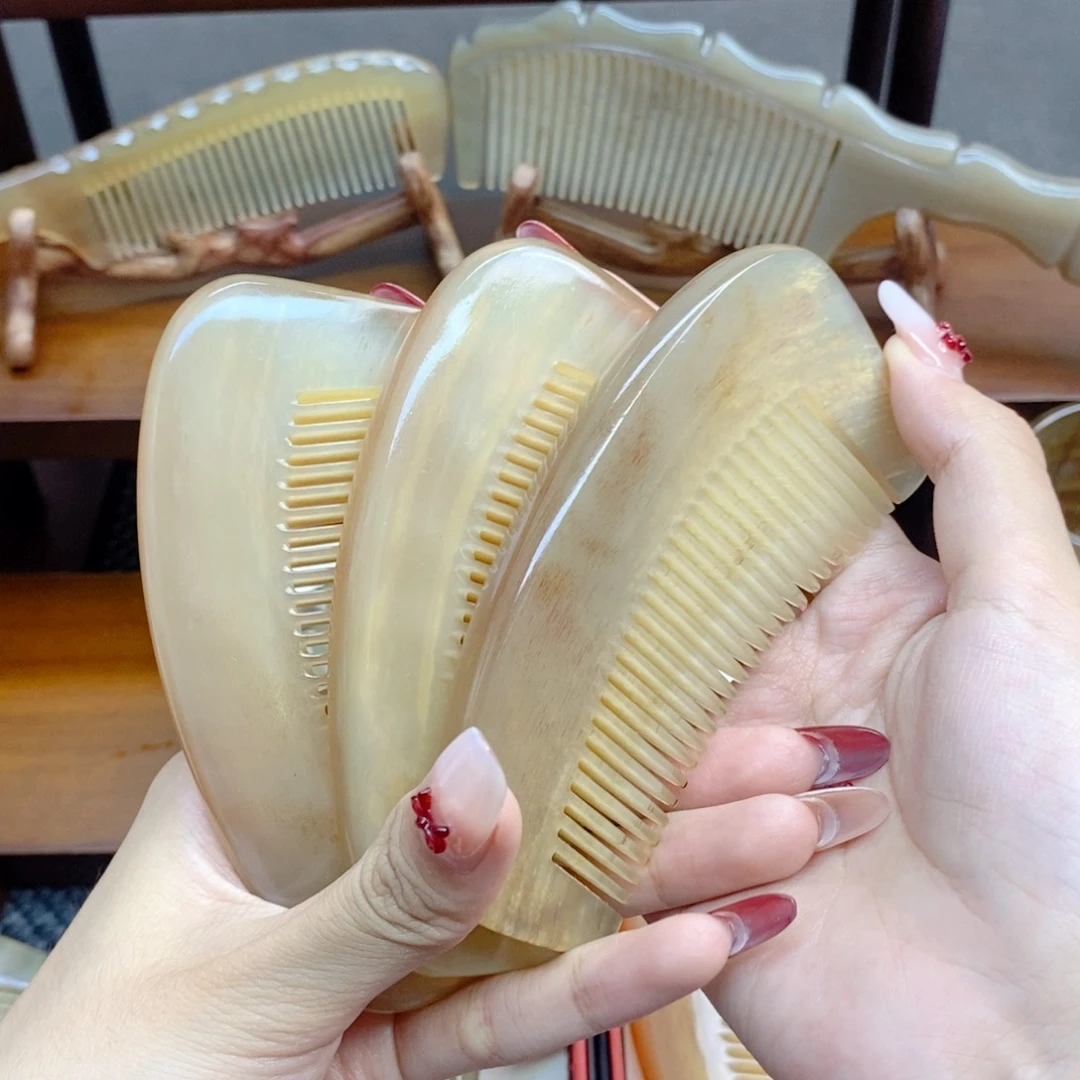 纯手工制作纯牛角梳子
