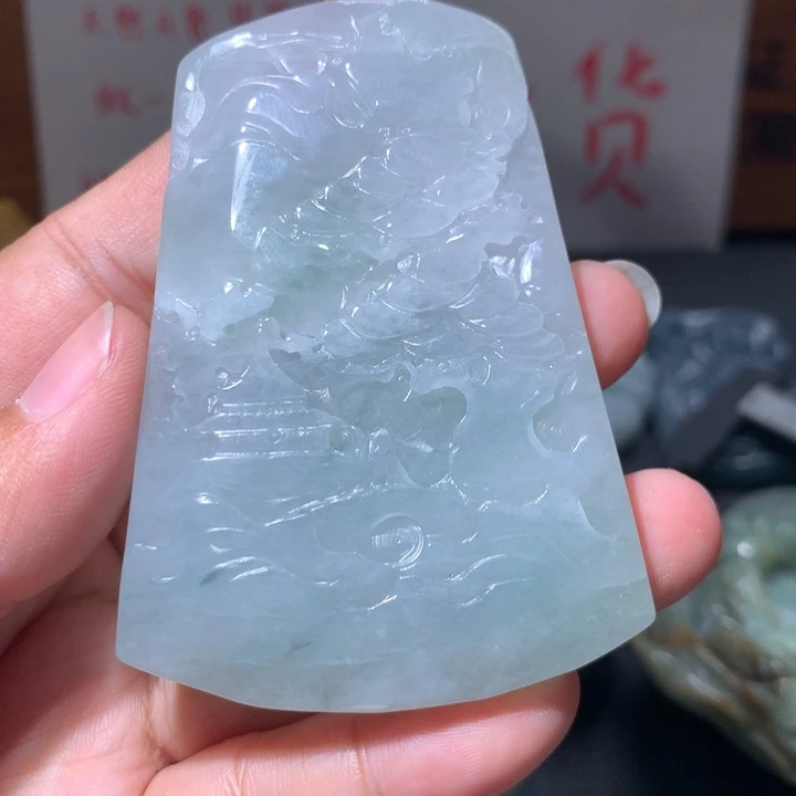 翡翠未镶嵌颈饰保真天然A货翡翠