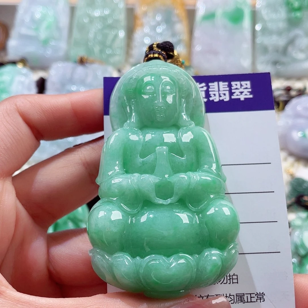 颈饰未镶嵌翡翠观音