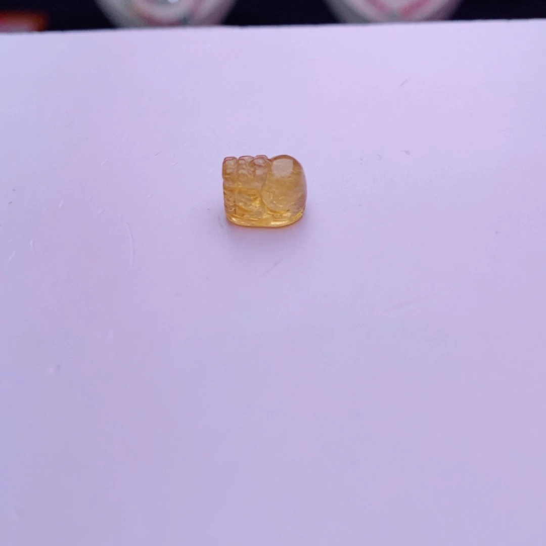 未镶嵌单颗貔貅m碧玺