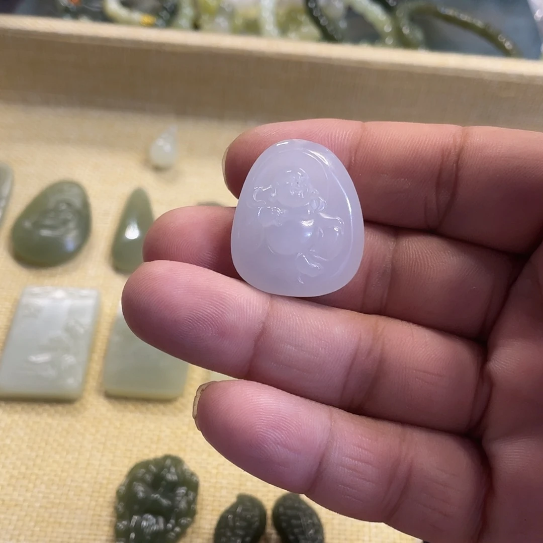 和田玉未镶嵌颈饰