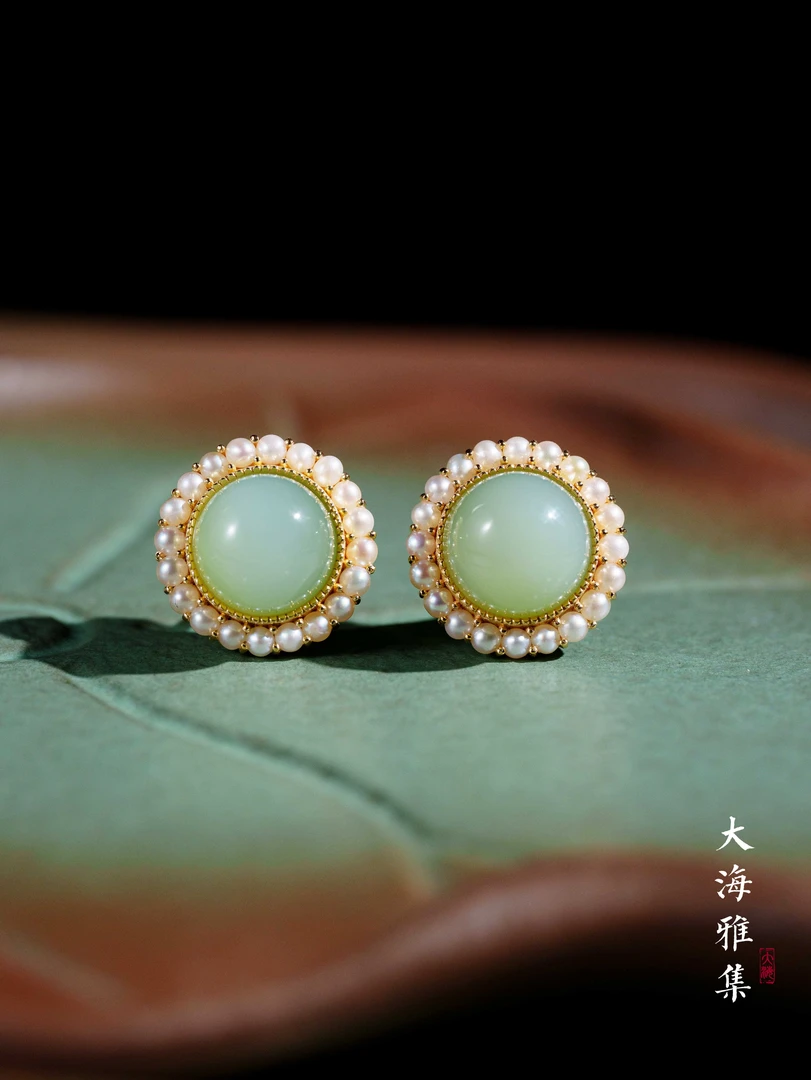 【典藏粉青】粉青和田玉蛋面珍珠耳钉 D4902（18）