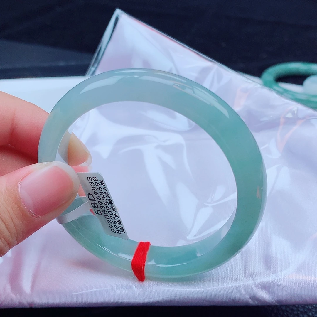 翡翠手镯未镶嵌天然缅甸翡翠A货手镯