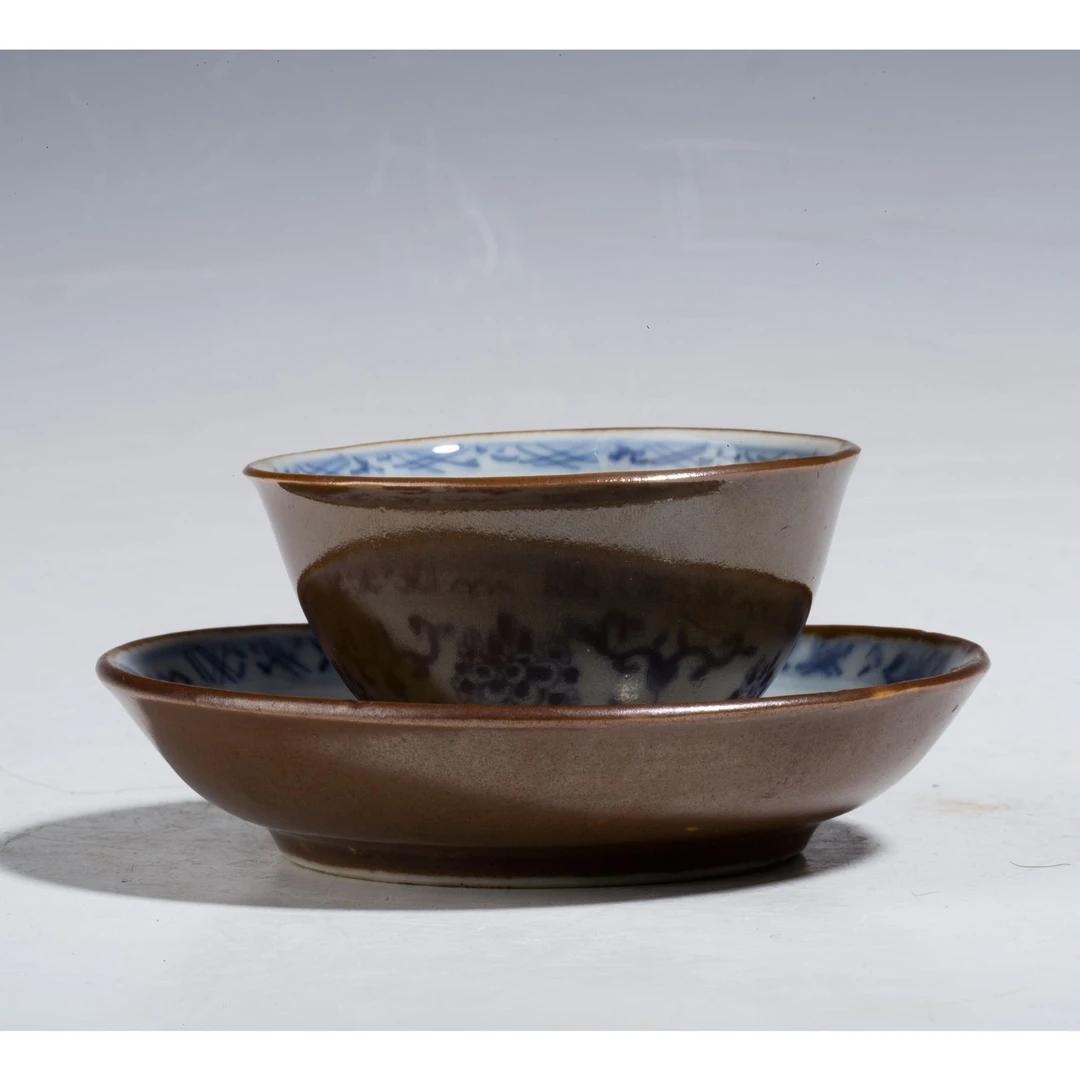 【拍卖-清雍正】·外紫金釉内青花花卉纹杯碟