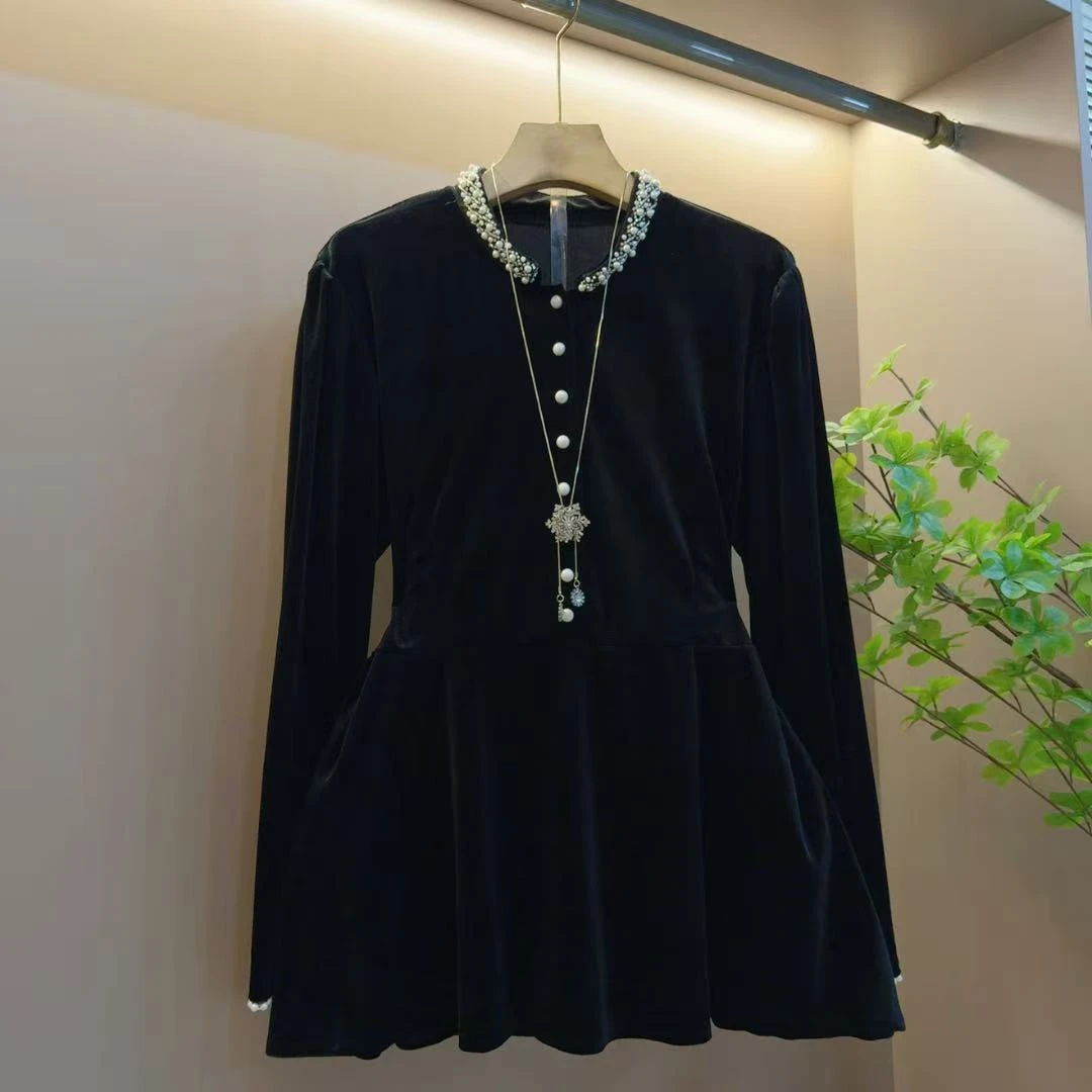 早秋洋气女装新款重工圆领百搭显瘦气质丝绒上衣（长69左右）