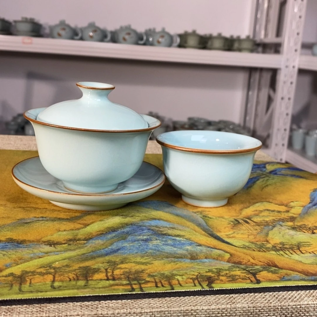 【闪购商品】天青元宝盖碗微微瑕➕主人杯。。