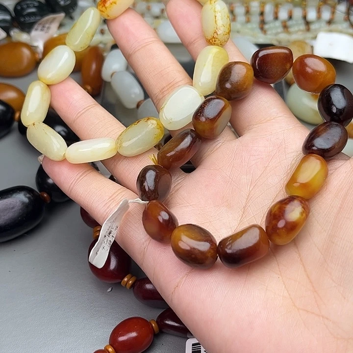 和田玉（糖玉）未镶嵌手链