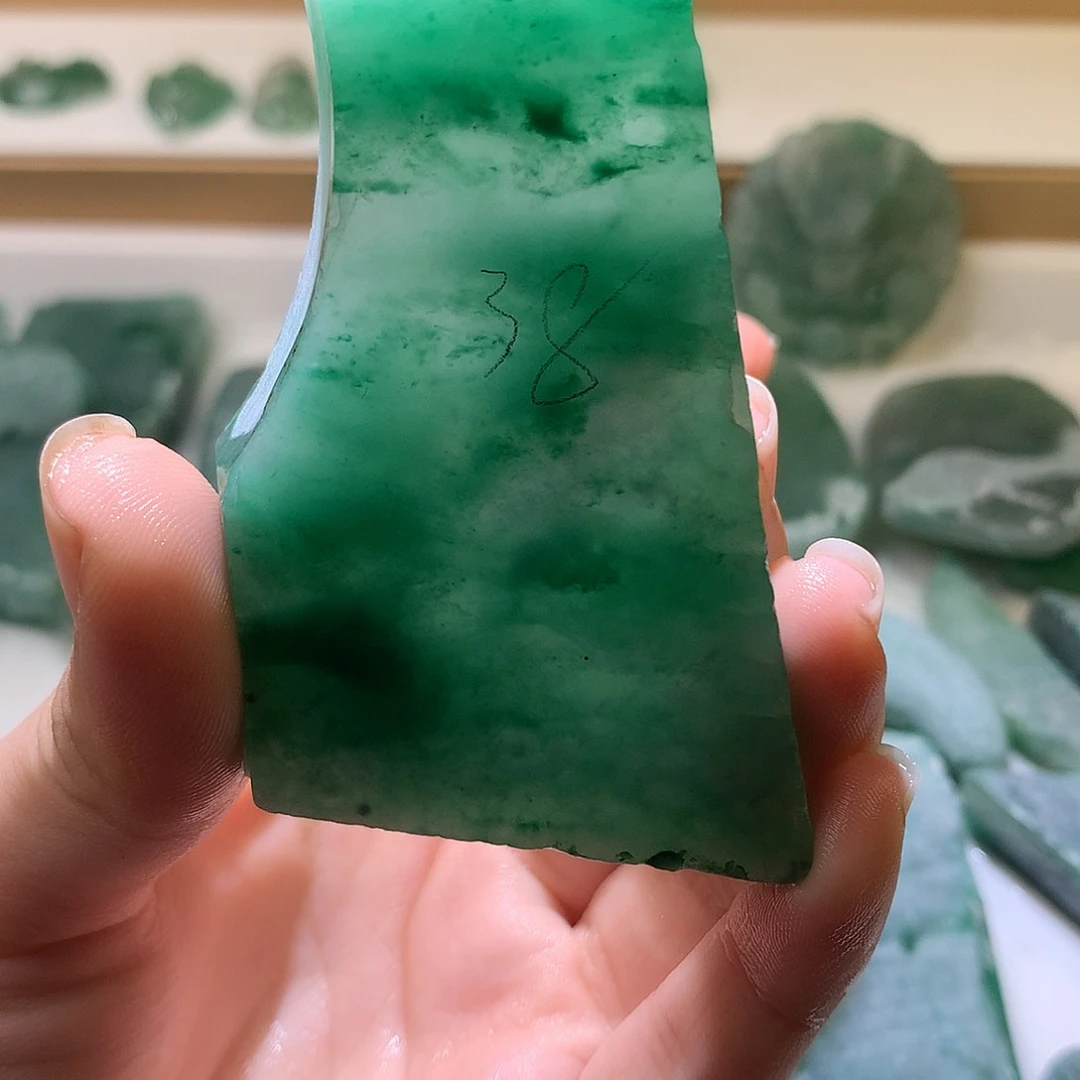 石英质玉未镶嵌珠宝半成品