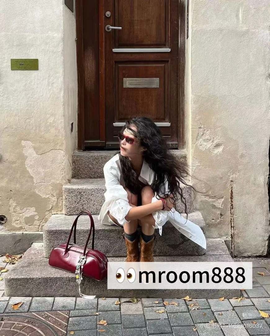 【mroom 服饰、no退no换】封面很好看
