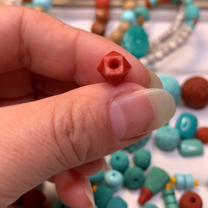 南红玛瑙未镶嵌颈饰