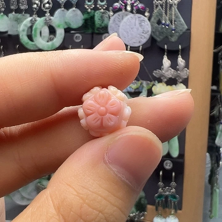 周***舟玛瑙/玉髓耳钉未镶嵌