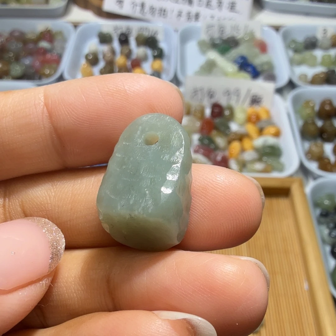 和田玉未镶嵌珠宝奇石