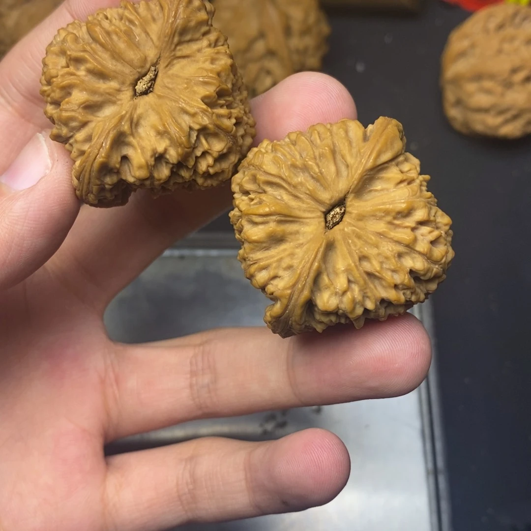 吊坠文玩核桃南疆