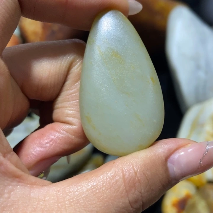 和田玉（糖玉）未镶嵌挂件