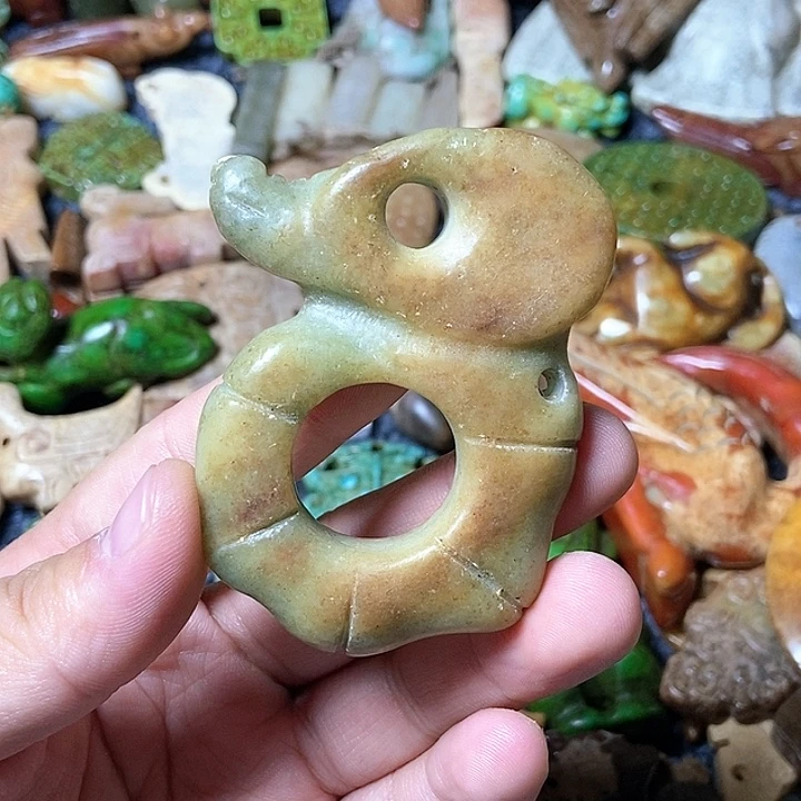 和田玉未镶嵌颈饰43