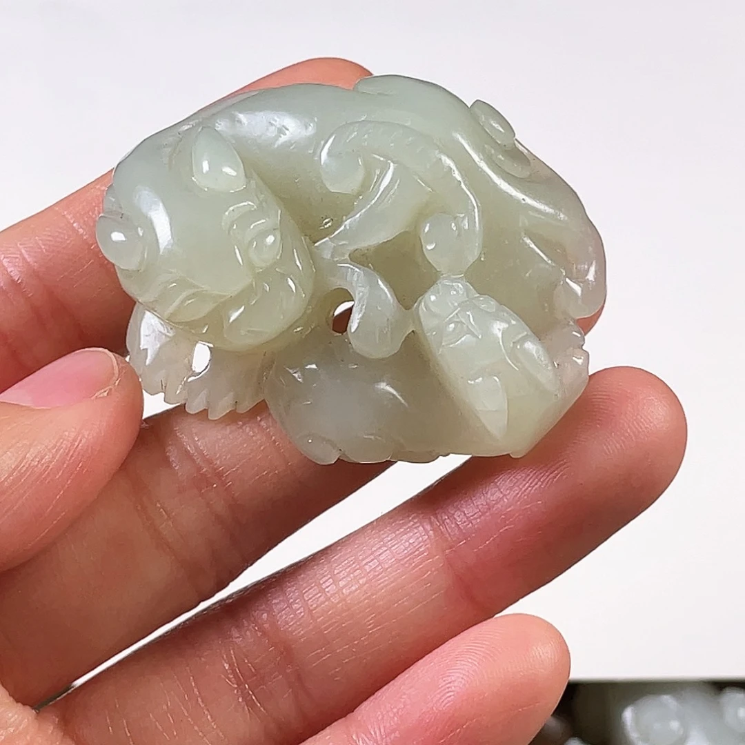 和田玉（糖玉）颈饰未镶嵌