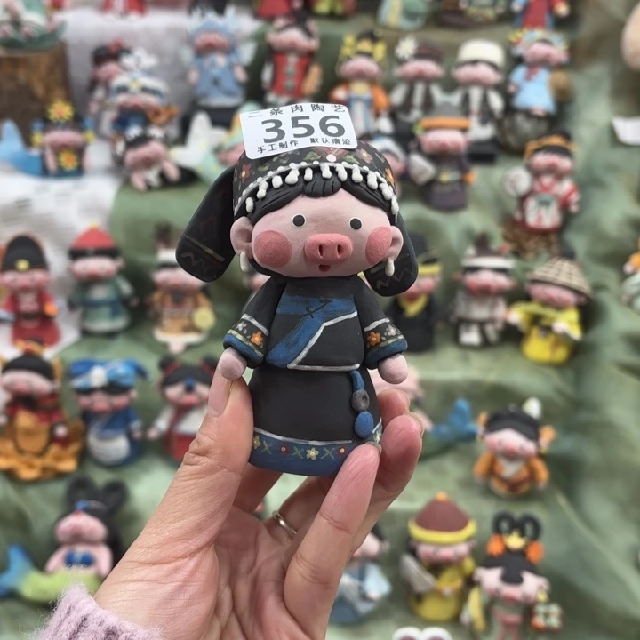 亲***昵摆件陶两条肉可爱猪猪