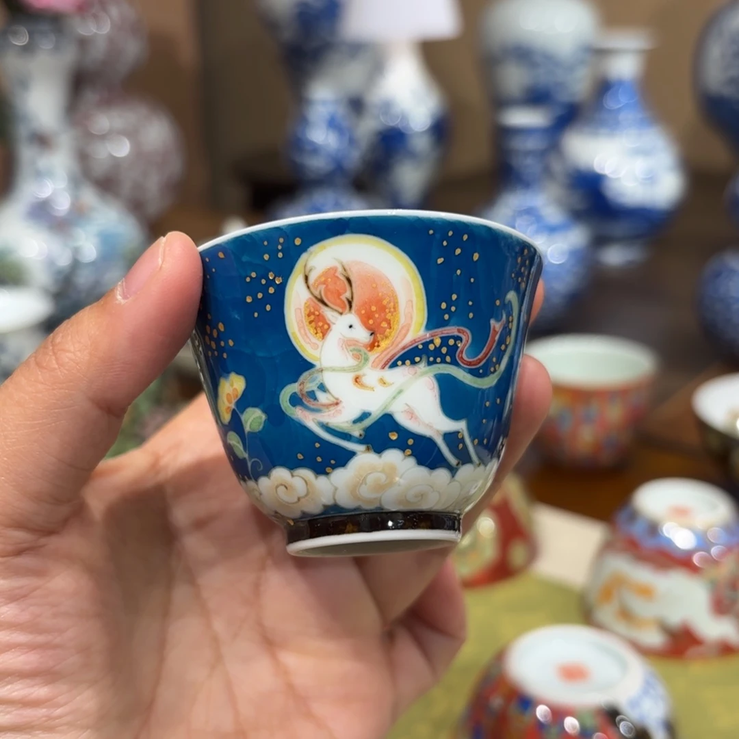 瓷釉下五彩 九色鹿杯…………福利