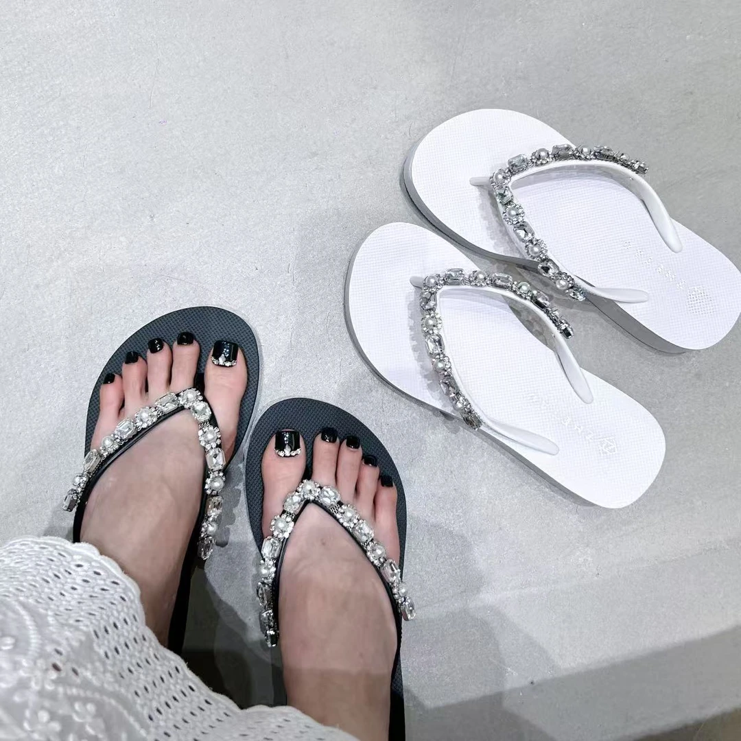 时尚小众珍珠拼钻坡跟款网红舒适人字拖夹脚拖
