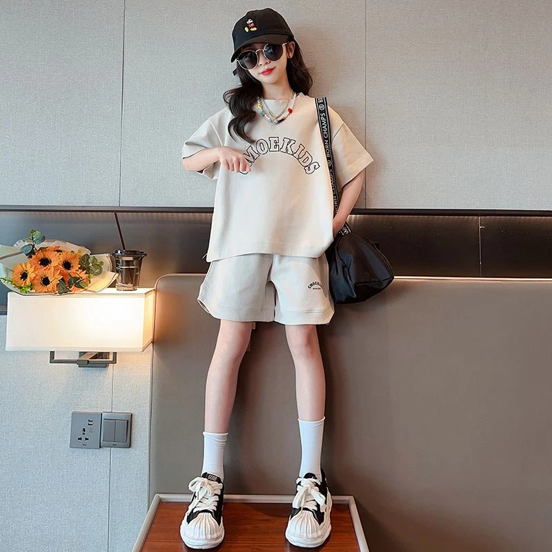 女童夏装套装2025新款中大童网红炸街时髦短袖短裤两件套潮牌童装