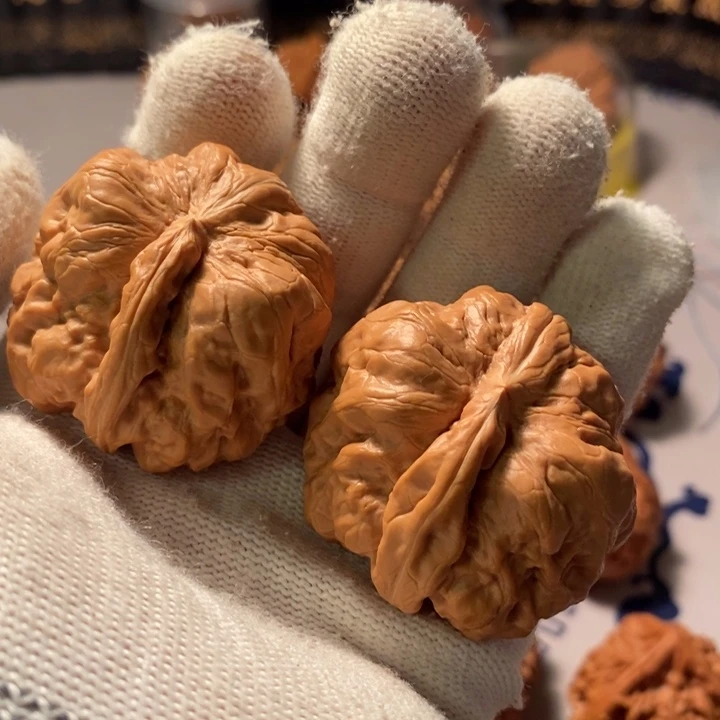 文玩核桃吊坠一帆风顺毕业对