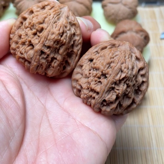 【闪购商品】吊坠文玩核桃南疆………