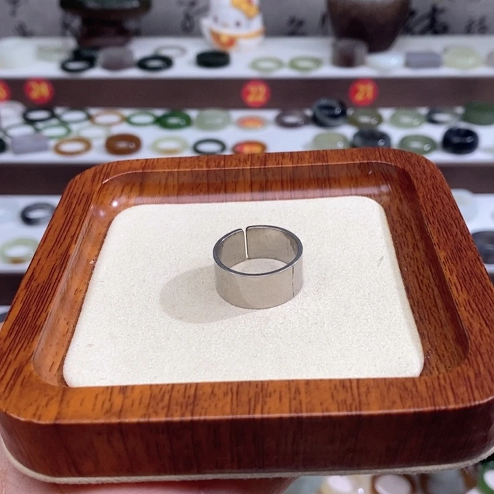 和田玉戒指未镶嵌福利款