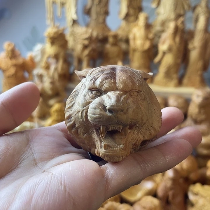 柏木（崖柏）老虎虎首