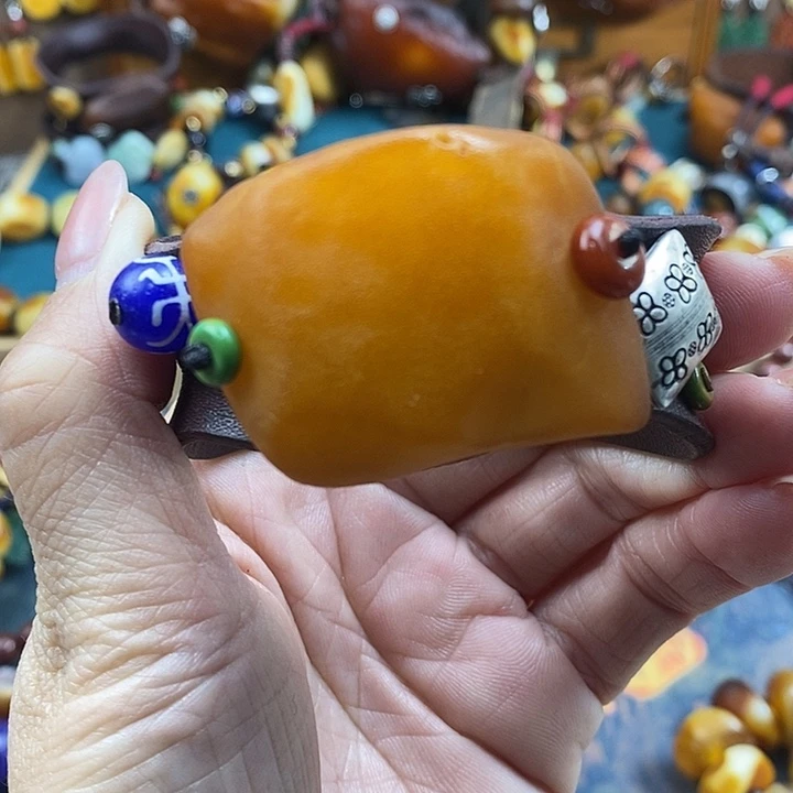 蜜蜡未镶嵌手镯手镯