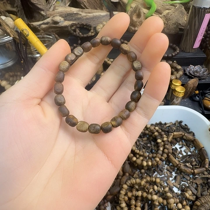 八***野沉香碎屑沉香海南沉香留疤0.7大3克➕沉香碎屑多样性