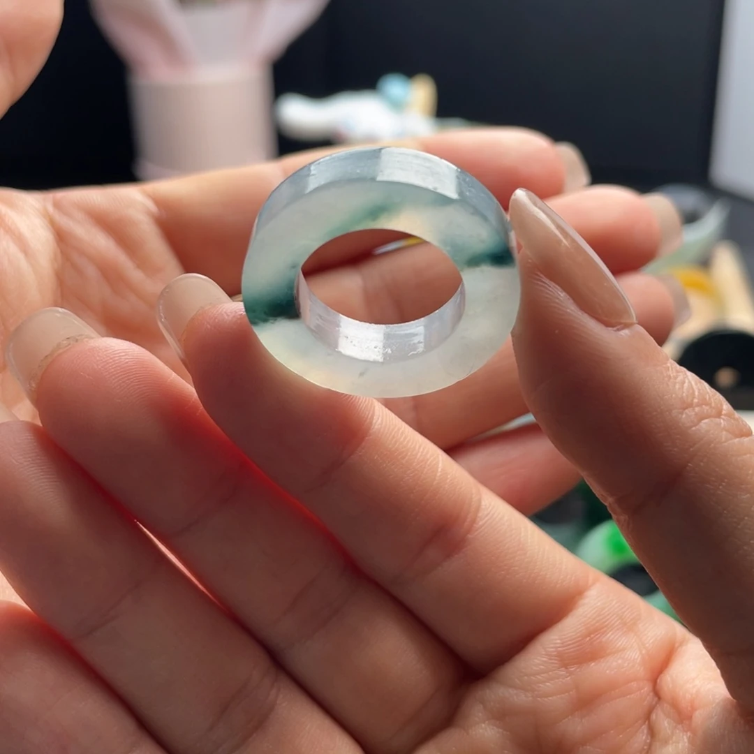 定制翡翠未镶嵌戒指