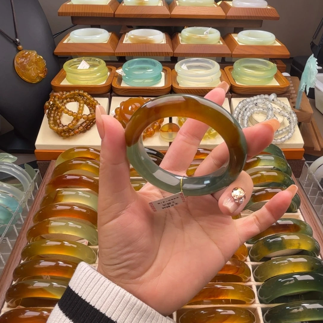 蛇纹石玉未镶嵌手镯56