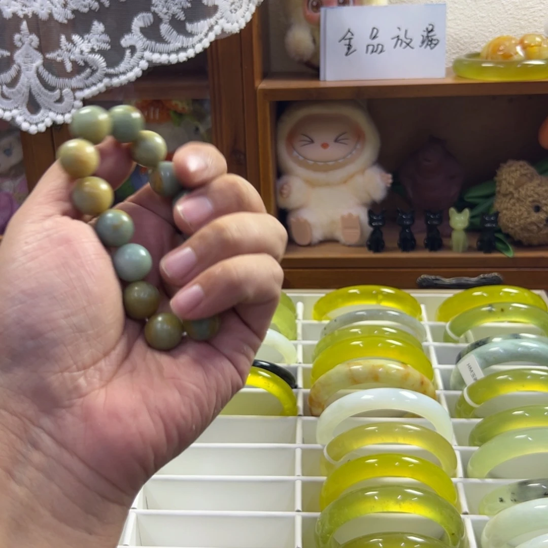 蛇纹石玉未镶嵌手镯525