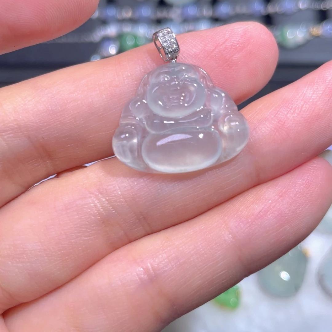 翡翠18K金镶嵌颈饰翡翠