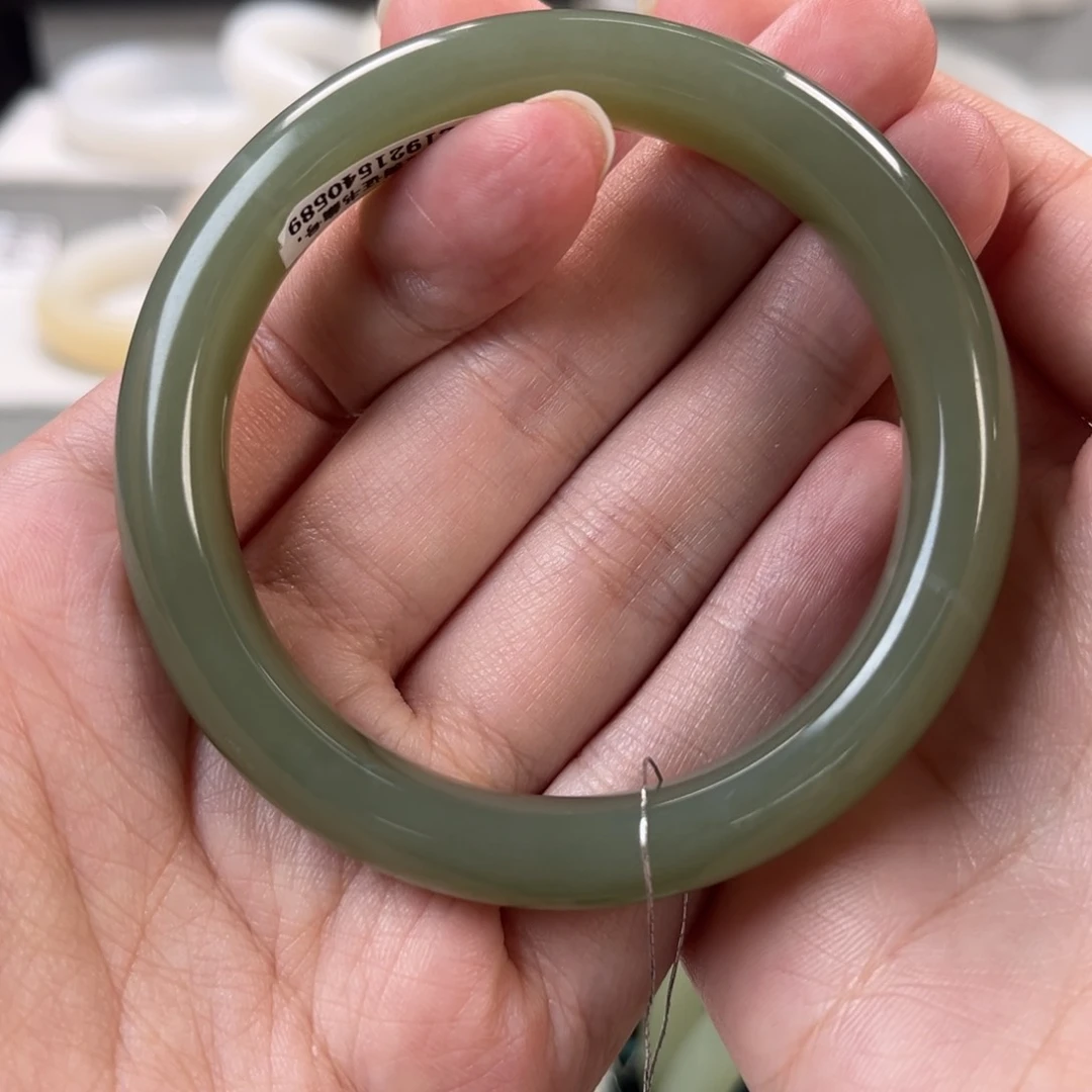 和田玉手镯未镶嵌56.3