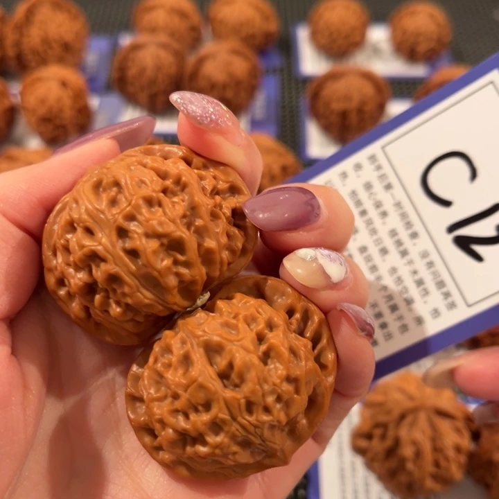 核桃C12宫灯42尺寸